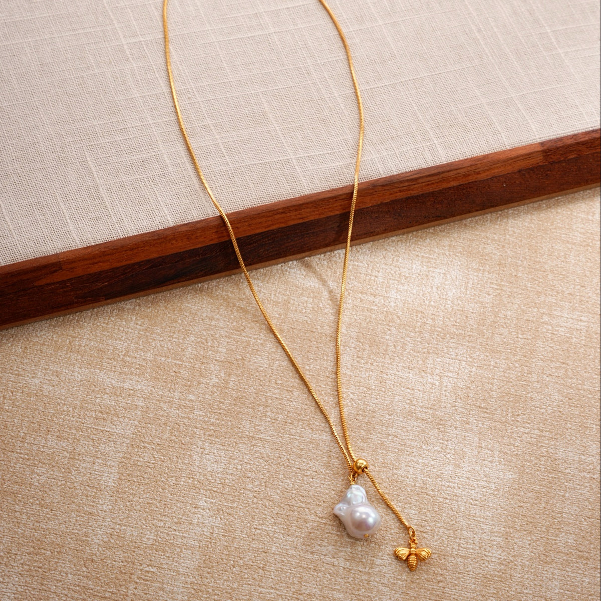 Miel baroque pearl and bee lariat necklace full view