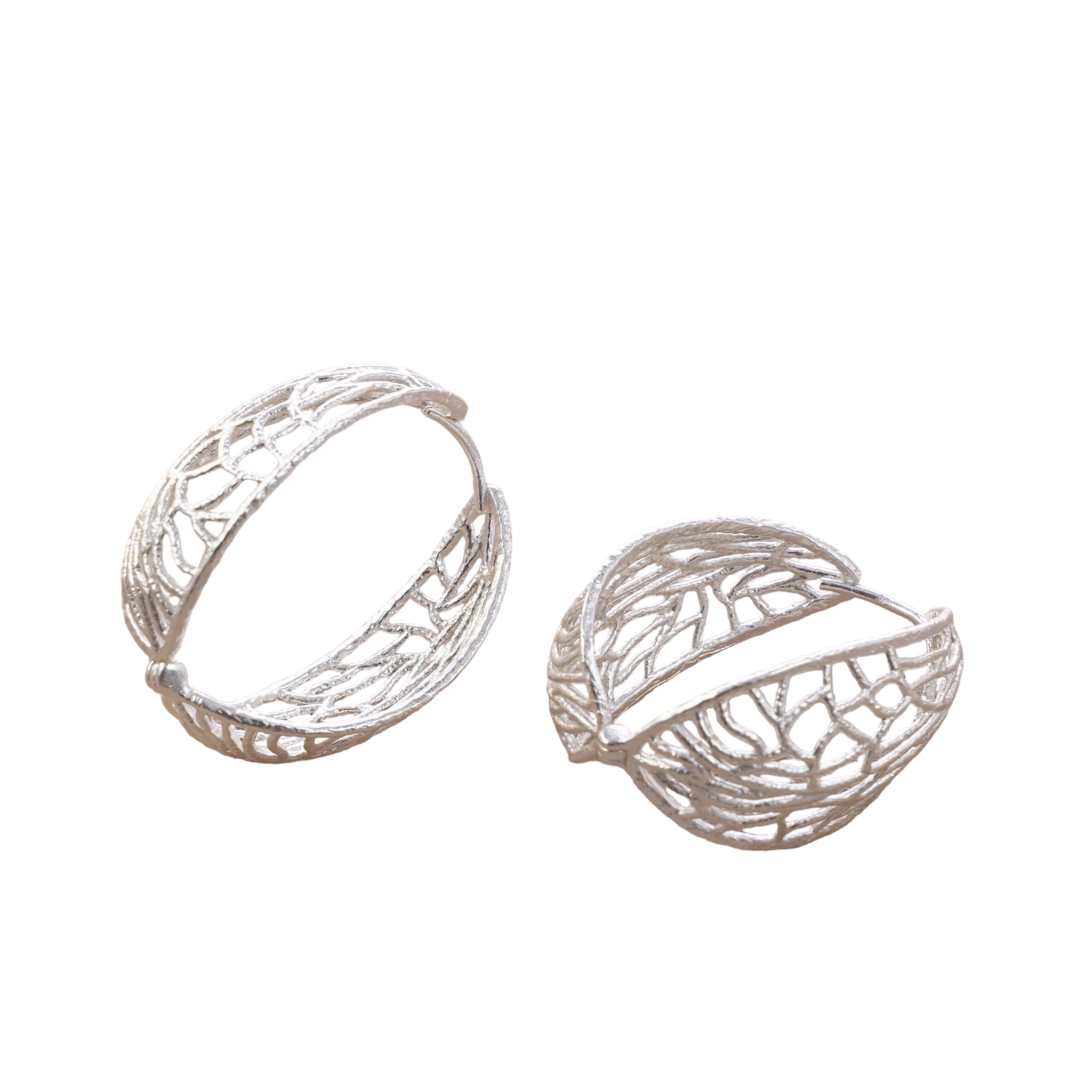 Vintage Gold Hollow Filigree Hoop Earrings - Art Deco Inspired Statement Jewelry for Women