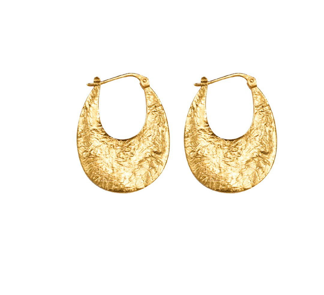Vintage Gold Textured Hoop Earrings for Women – Lightweight Oval Drop Earrings – Classic Hammered Metal Jewelry for Everyday Wear